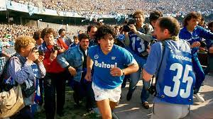 So genau weiß man das nicht, jedenfalls hatte er keine muße für ein interview ohne worte. Fussball Diego Maradona Wird 60 Zdfheute