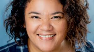 Georgia Goodman على X: "Yay, DI RAY is here! Happy to be part of this great  show. Thanks to @dedwardscasting and @MondiAssLtd . #gomondimassive"