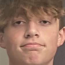 Max Hepburn's Instagram, Twitter & Facebook