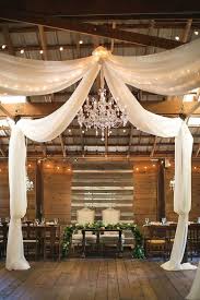 Top 20 Sweetheart Table Decor Ideas For Barn Weddings Vintage Barn Wedding Sweetheart Table Wedding Barn Wedding Reception