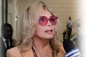 Born in 1939) is a french singer, songwriter, painter, television presenter, actress, and former model. Das Hat Amanda Lear Jetzt Vor Mit U80 Tag24
