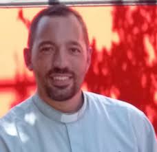 El Padre Adrian Maccarone fue nombrado Párroco de la Parroquia "Espíritu  Santo" ¡Felicitaciones P. Adrian! Le pedimos a la Virgen del Pilar que te  acompañe en esta nueva misión que la Iglesia