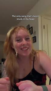 BBL drizzy cover? #scarlettantrum #fyp #bbldrizzy #drake #kendricklamar