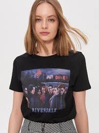As riverdale gets ready for a monumental celebration, archie receives after the death of one of the rich and popular blossom twins on the 4th of july, the small town of riverdale investigates the murder. Riverdale Print T Shirt House Zm255 99x