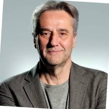 Début du tournage de Mauvaise Pioche réalisé par Gerard Jugnot produit par  mes productions avec un casting incroyable Merci d avoir choisi la région  Sud et Provence Studios