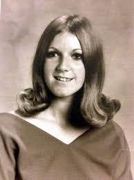 Ellen Donner's Instagram, Twitter & Facebook