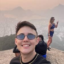 Anne Frank dona e proprietária de Amsterdam 🇳🇱