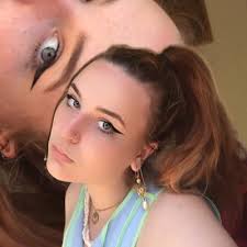 Bailey Burton (@baileyy_burton)