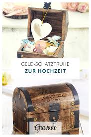 Schatztruhe Gross Dunkel Hochzeit Personalisiert In 2020 Schatztruhe Hochzeitsgeschenk Personalisierte Geschenke