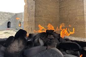 Azerbaijan Highlights: Qobustan, Mud ...