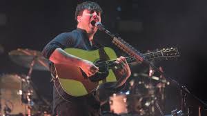 The band consists of marcus mumford (lead vocals, electric guitar, acoustic guitar, drums), ben lovett (vocals, keyboard, piano, synthesizer), winston marshall (vocals, electric guitar, banjo) and ted dwane (vocals, bass guitar. Mumford Sons Announce Delta Tour Live Ep Alt Az 93 3