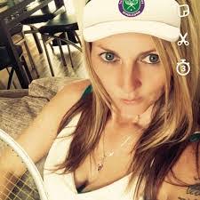 Kelly Plumb's Instagram, Twitter & Facebook