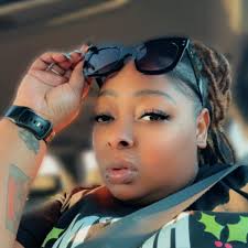 Music legend and icon Blue Ivy poses with opening act Beyonce, grandmother  Tina Knowles and personal bodyguard and aunt Solange in a newly surfaced  photo.