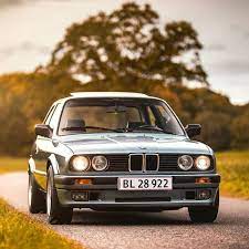 Pictures Are Worth A Thousand Words Bmw E30 Bmw Classic Cars Bmw