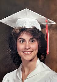 🍎 What are your favorite back-to-school memories???? 🍎What advice would  your high school self give your kindergarten self???? In the spirit of  WTAE-TV Pittsburgh's Back-To-School coverage all week I dug up my