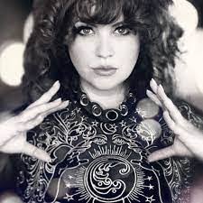 Melissa Starliper's Instagram, Twitter & Facebook