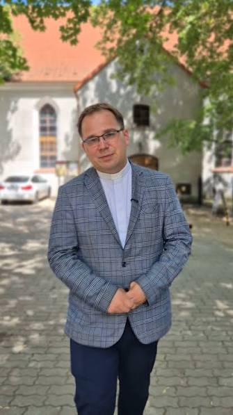 Bartłomiej Polok - proboszcz Parafia Ewangelicko-Augsburska w Mrągowie zaprasza do wspólnego świętowania 500-lecia Reformacji na Mazurach! Wydarzenie startuje już dziś, a zakończy się w niedzielę ...