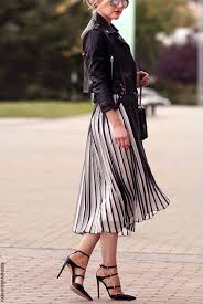 Black And White Pleated Skirt Outfit Fashforfashion Style Inspirations Rockchic Fashion Modest Fashion Women