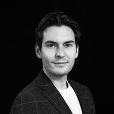 Simon Rhyner's Instagram, Twitter & Facebook