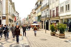 Fc porto at a glance: 10 Best Markets And Shopping Streets In Porto Where To Shop In Porto And What To Buy Go Guides