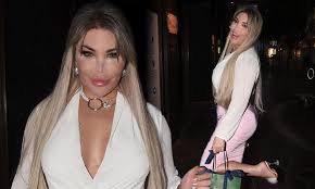 Ma poi ha deciso di diventare donna… ecco chi è! Jessica Alves Flaunts Her Assets In A Figure Hugging Ensemble After Ditching Human Ken Doll Moniker Daily Mail Online