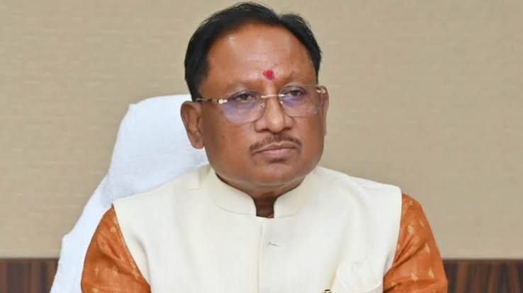 Chhattisgarh: CM विष्‍णुदेव साय की सुरक्षा में बड़ी चूक, पिस्‍टल लेकर सीएम हाउस पहुंचा शख्‍स, तीन सुरक्षाकर्मी सस्‍पेंड