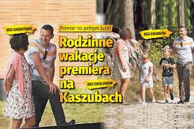 Mateusz jakub morawiecki is a polish economist, historian, and politician who has been the prime minister of poland since december 2017. Premier Mateusz Morawiecki Z Rodzina Na Wakacjach Tylko U Nas Zdjecia Super Express Wiadomosci Polityka Sport