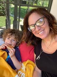 Bonnie Brannon's Instagram, Twitter & Facebook