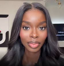 blackbarbie · 25M threads