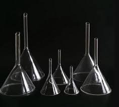 Gelas ukur mempunyai beberapa ukuran yang bervariasi mulai dari 2 ml hingga 2000 ml. Corong Gelas Fungsi Cara Menggunakan Hingga Tips Membeli