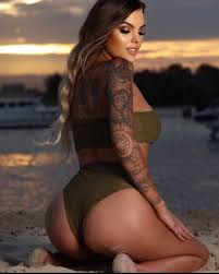 LARA ROSE - Topless And Nude Waitresses | Sydney Topless Waitresses
