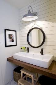 modern farmhouse bathroom