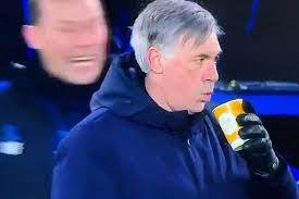 Carlo ancelotti is a great coach and a great person who reacts well to these situations. Video Carlo Ancelotti Blows Tea After Everton Score Winner Against Spurs
