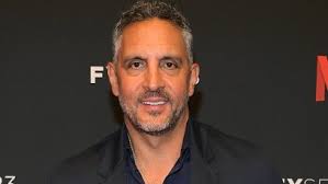 Justin Bieber Debating Lawsuit Over 'Mismanaged' Fortune