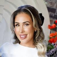 100+ "Constantin" profiles