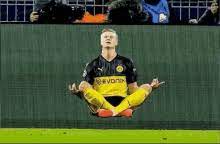 Both sides look energetic so far but no one's really been able to get into the final third. Haaland Gifs Tenor