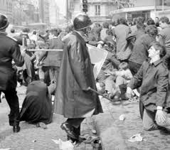 Il s'agit d'une période de crise sociale, politique et. 3 Mai 1968 Mai 68 Debute A La Sorbonne Herodote Net