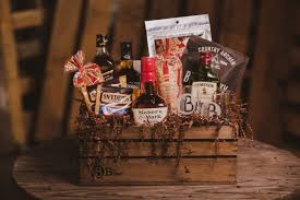 Gift Baskets For Men S Birthday Canada The Whiskey Lover Gifts For Whiskey Lovers Corporate Gift Basket Whiskey Gifts Basket Corporate Gift Baskets Whiskey Lover Gifts