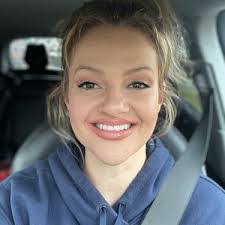 Jonathan Kingston's Instagram, Twitter & Facebook