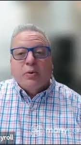 Carolyn Helmuth's Instagram, Twitter & Facebook