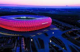Der fc bayern münchen darf keine zuschauer in der allianz arena begrüßen. Allianz Arena Tour Mit Ubernachtung In Munchen Jochen Schweizer