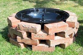 Certains modèles peuvent être utilisés comme barbecue. 1001 Idees Fabriquer Un Barbecue 40 Idees Diy Pour Cet Ete Fabriquer Barbecue Brasero De Jardin Feu De Bois