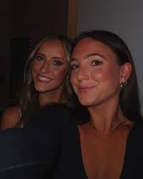 Anna Staggs's Instagram, Twitter & Facebook