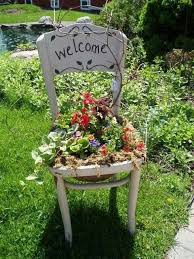 Awesome Chair Gardendeko In 2020 Alter Stuhl Gartensessel Blumenbeete