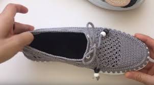 Ev Icinde Kullanmalik Convers Taban Babet Ayakkabi Orgusu Elisi Deryasi Creations Babetler Orgu Amigurumi