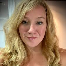 Jeudi dernier, j'ai eu la chance de recevoir le prix de performance  individuelle (ainsi que celui de participation dans l'équipe de l'année).  Merci à la Banque Laurentienne pour cette…