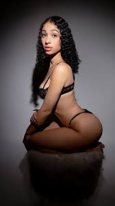 Lina Love - Free nude pics, galleries & more at Babepedia