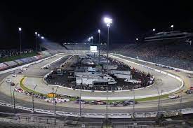 The race was broadcast to anyone that had an internet connection. 2018 Nascar Late Model Stock Race Brought Drama To Martinsville Speedway Racing News