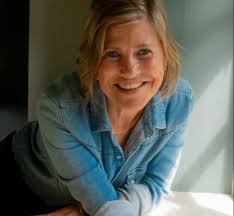 Clare Leslie Hall: Broken Country ⏰13th November 2025 at 7:00pm Bestselling  author @clarelesliehall joins Meantime to discuss Broken Country