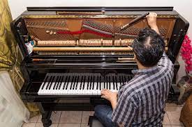 Try and set the angle of the lever handle to between 10 and 12 o'clock, and rest your elbow on the top of the piano to keep your position steady. How To Tell If You Need Piano Tuning